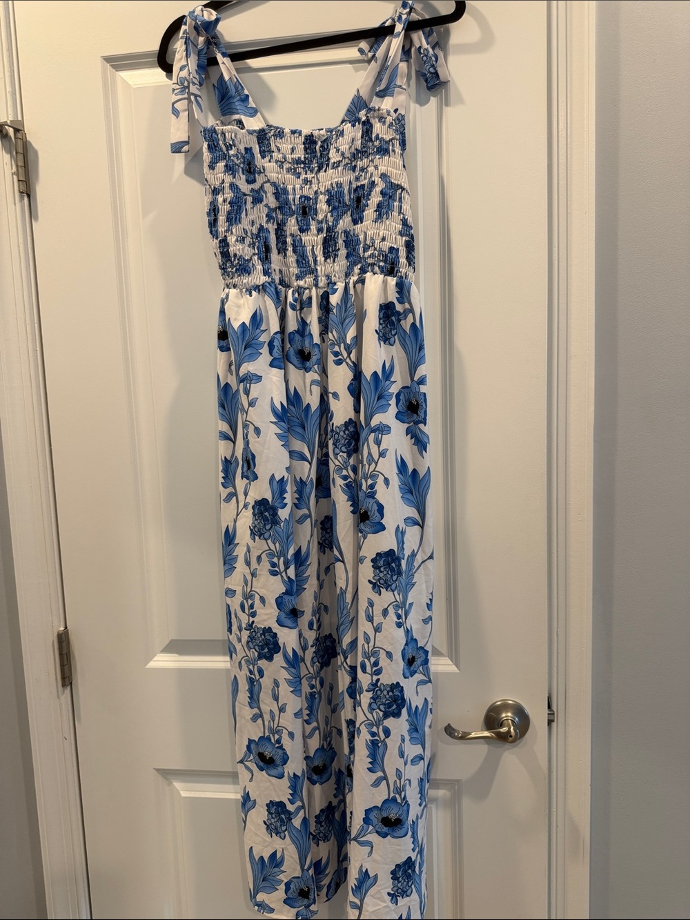 Floral Dress with Shoulder Ties (sized at M, fits like L)